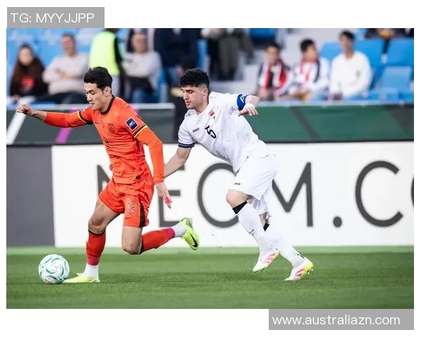 杨希在U23亚洲杯中制造点球助力球队晋级精彩瞬间回顾