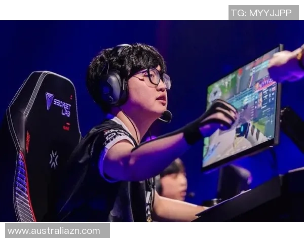 ZmjjKK在加时赛中展现绝佳实力成功三杀引领团队逆转胜利