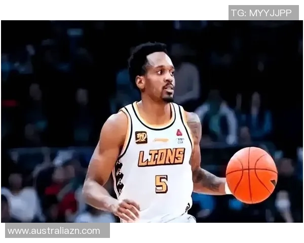 巴里-布朗现身慈善活动，积极回馈社会