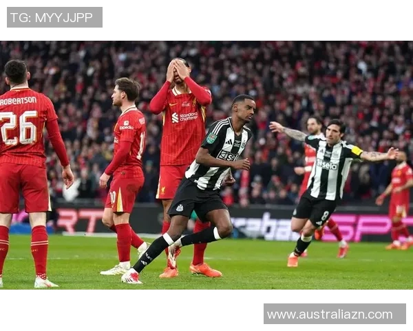 英超球队利物浦引进巴西天才后卫，加强防线稳固性